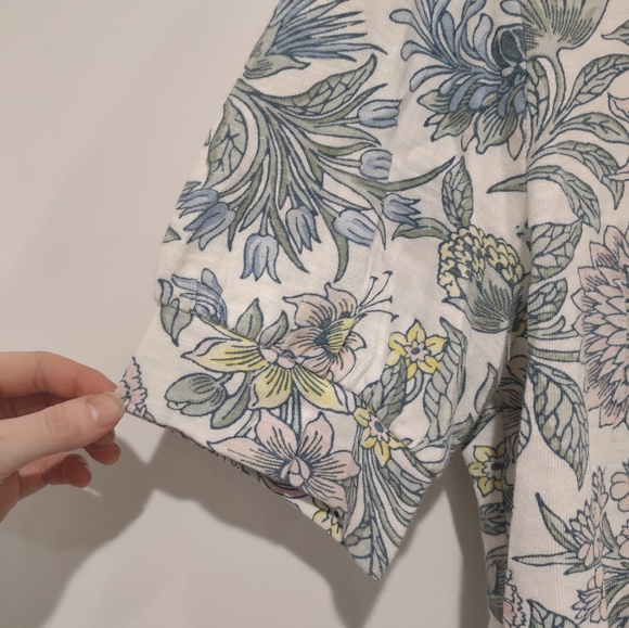 LOFT floral print blouse, short sleeves - S - Picture 4 of 9